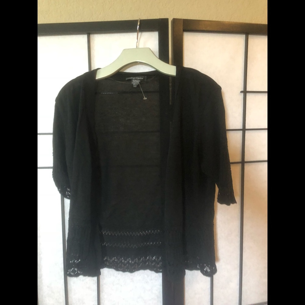 5/25 BLACK EMBROIDERED SWEATER